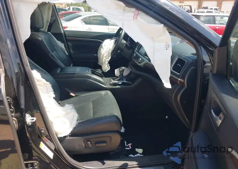 2015 Toyota Highlander Limited V6 из США, поврежденный, VIN 5TDYKRFH5FS066581